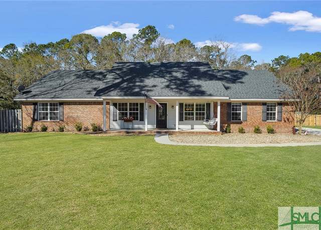 Property at 357 Sandhurst Dr, Richmond Hill, GA 31324, 3 beds, 2 baths