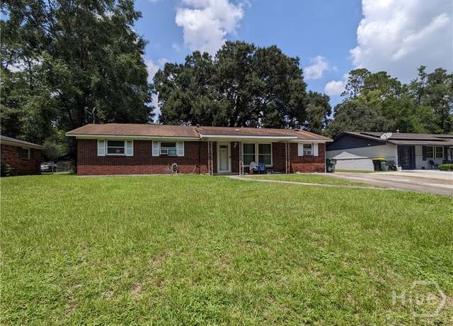 Property at 21 Keystone Dr, Savannah, GA 31406, 3 beds, 2.5 baths