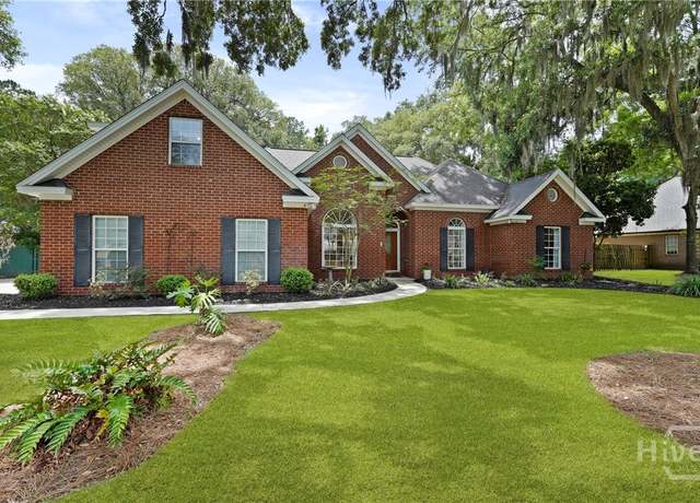 Property at 448 Laurenburg Dr, Richmond Hill, GA 31324, 5 beds, 3 baths