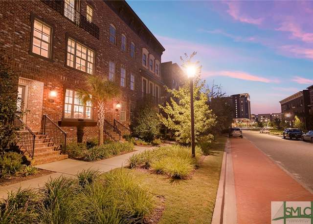 Property at 453 Port St, Savannah, GA 31401, 3 beds, 3.5 baths