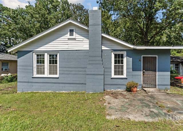 Property at 2108 Krenson St, Savannah, GA 31415, 3 beds, 1 bath