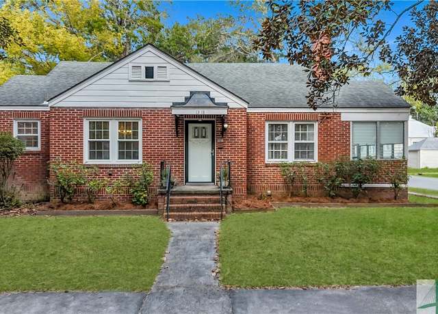 Property at 1318 E 51st St, Savannah, GA 31404, 3 beds, 1 bath