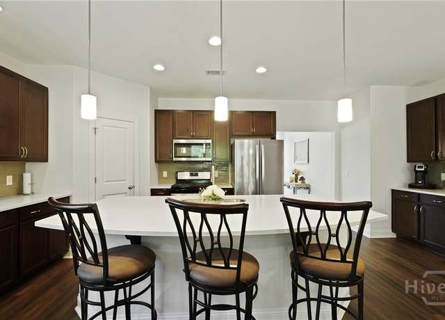 Property at 80 Rimmon Ct, Richmond Hill, GA 31324, 3 beds, 2 baths