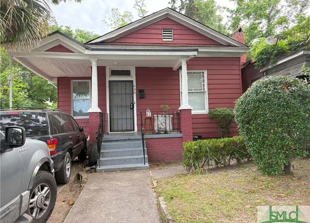 Property at 630 W 39th St, Savannah, GA 31415, 7 beds, 3 baths