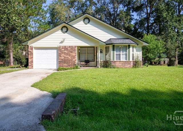 Property at 314 York Ln, Hinesville, GA 31313, 3 beds, 2 baths
