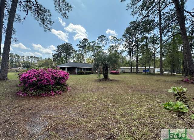Property at 721 W 7th St, Rincon, GA 31326, 3 beds, 2 baths