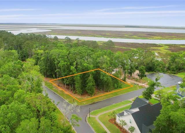 Property at 21 Ossabaw Ct, Richmond Hill, GA 31324