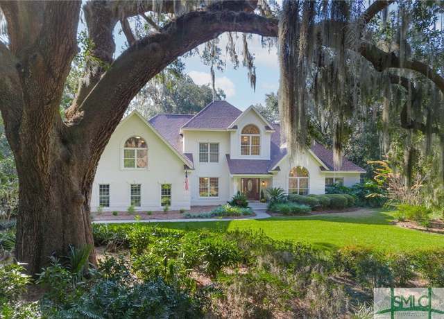 Property at 70 Marsh Creek Ln, Richmond Hill, GA 31324, 5 beds, 3 baths