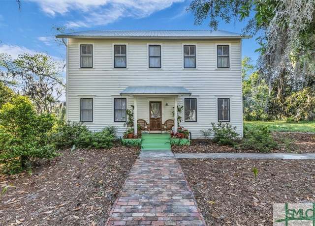 Property at 502 Franklin St, Darien, GA 31305, 5 beds, 2.5 baths
