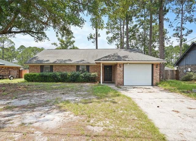 Property at 702 Friar Tuck Ln, Hinesville, GA 31313, 3 beds, 2 baths
