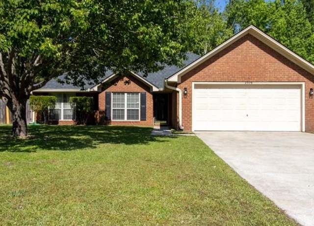 Property at 2376 Rowe St, Hinesville, GA 31313, 3 beds, 2 baths