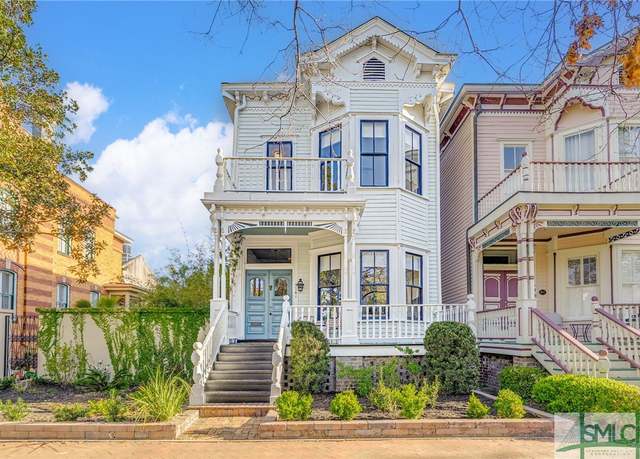 Property at 414 E Huntingdon St, Savannah, GA 31401, 3 beds, 2.5 baths