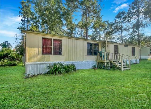 Property at 1019 Boston St, Metter, GA 30439