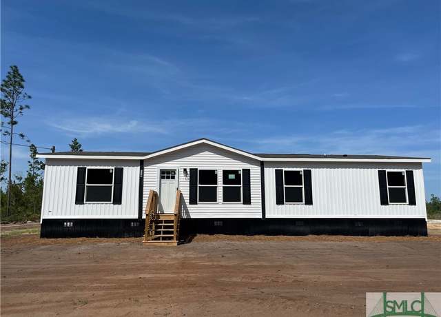 Property at 119 County Line Rd, Hinesville, GA 31313, 4 beds, 2 baths