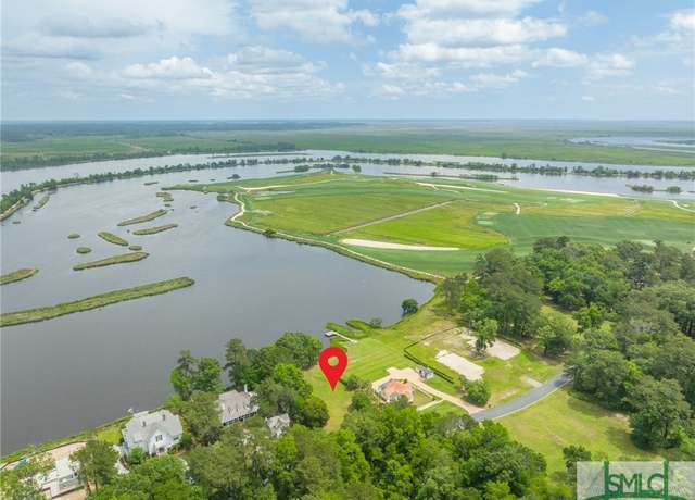 Property at 272 Little Lulu Ln, Richmond Hill, GA 31324