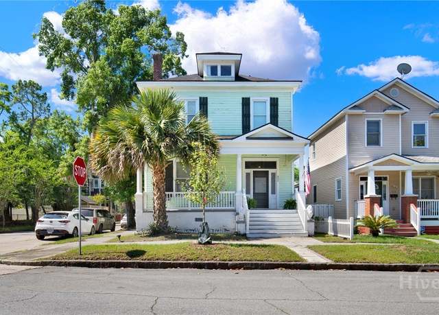 Property at 835 E Duffy St, Savannah, GA 31401, 3 beds, 2.5 baths