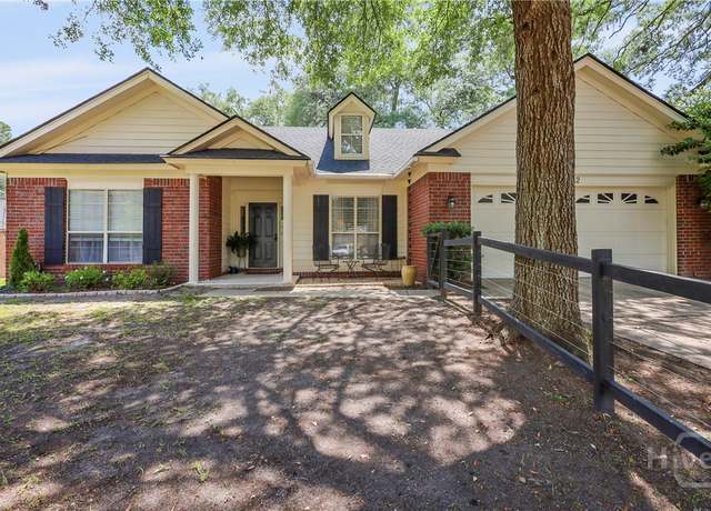 Property at 802 Westminister Ct, Hinesville, GA 31313, 3 beds, 2 baths