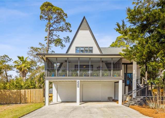 Property at 225 Catalina Dr, Tybee Island, GA 31328, 4 beds, 3.5 baths