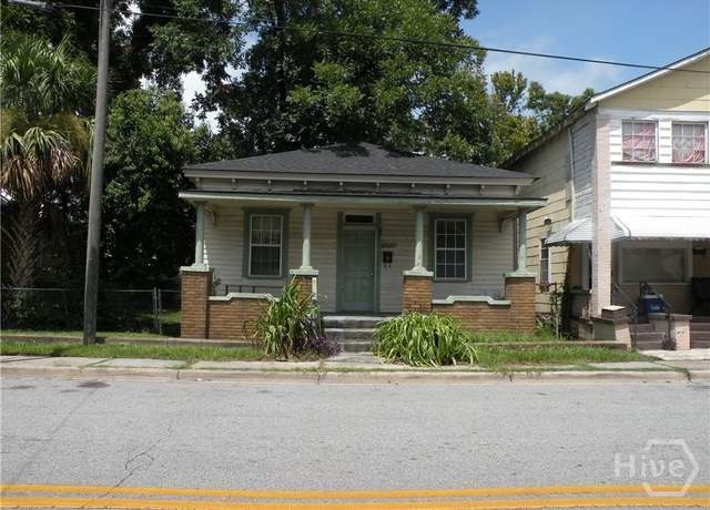 Property at 1120 E Gwinnett St, Savannah, GA 31404, 3 beds, 1.5 baths