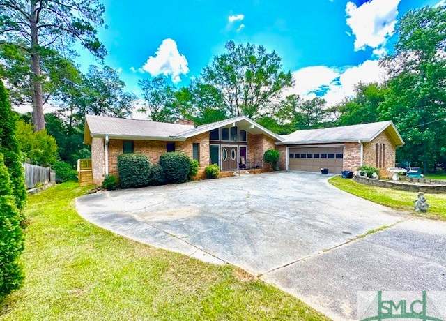 Property at 2555 Rockbridge Rd NW, Conyers, GA 30012, 3 beds, 3 baths