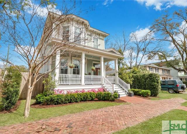 Property at 518 E Bolton St, Savannah, GA 31401, 3 beds, 2.5 baths