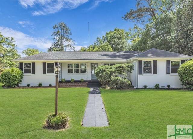 Property at 1107 E Derenne Ave, Savannah, GA 31406, 3 beds, 2 baths