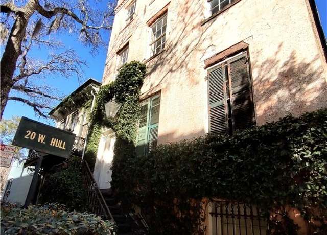 Property at 20 W Hull St, Savannah, GA 31401, 4 beds, 4 baths