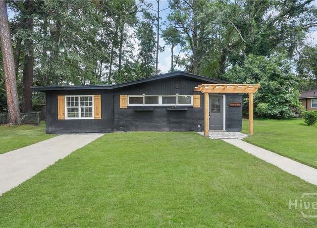 Property at 28 Gerald Dr, Savannah, GA 31406, 4 beds, 2 baths