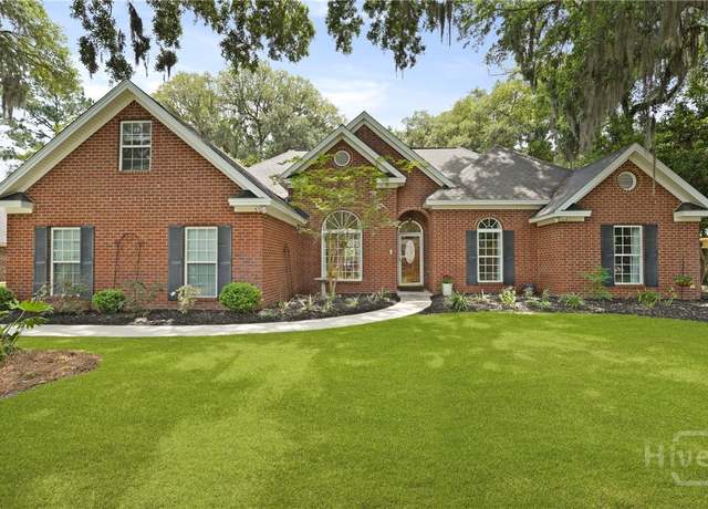 Property at 448 Laurenburg Dr, Richmond Hill, GA 31324, 5 beds, 3 baths