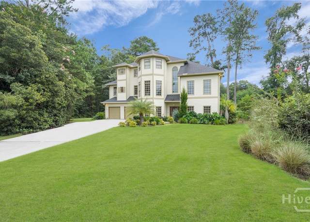 Property at 12 Amberwood Cir, Savannah, GA 31405, 3 beds, 2.5 baths