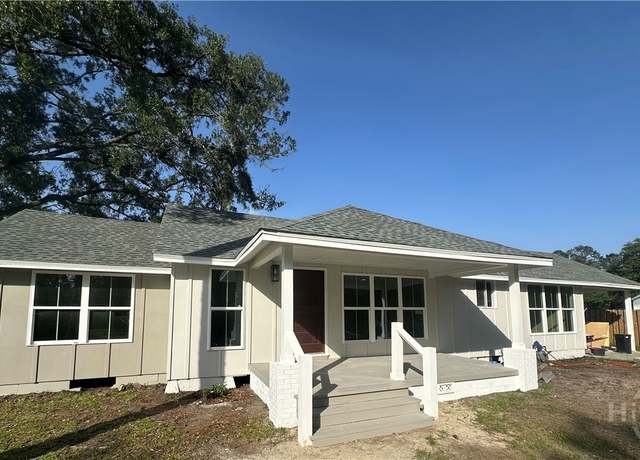 Property at 40 Circle Dr, Pembroke, GA 31321, 4 beds, 3 baths