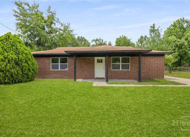 Property at 222 Deerwood Dr, Hinesville, GA 31313, 3 beds, 1.5 baths