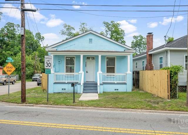 Property at 1102 Stiles Ave, Savannah, GA 31415, 3 beds, 1 bath