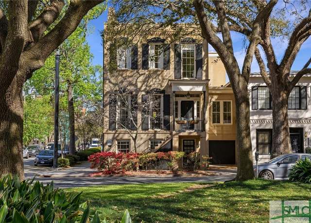 Property at 424 Barnard St, Savannah, GA 31401, 4 beds, 3.5 baths