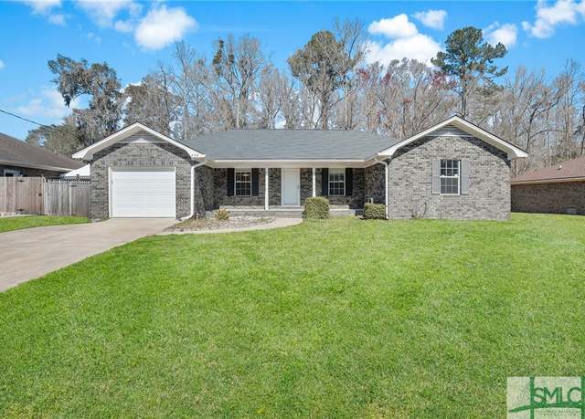 Property at 420 Meloney Dr, Hinesville, GA 31313, 4 beds, 2 baths