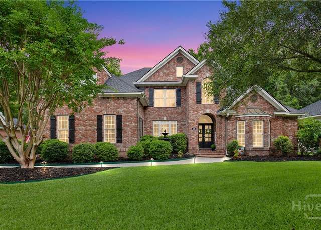 Property at 115 Greenview Dr, Savannah, GA 31405, 5 beds, 3.5 baths