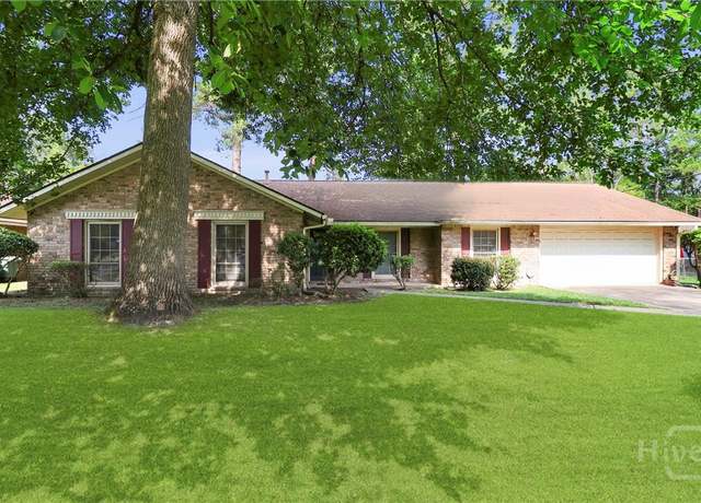 Property at 10804 Dorchester Rd, Savannah, GA 31406, 4 beds, 2 baths