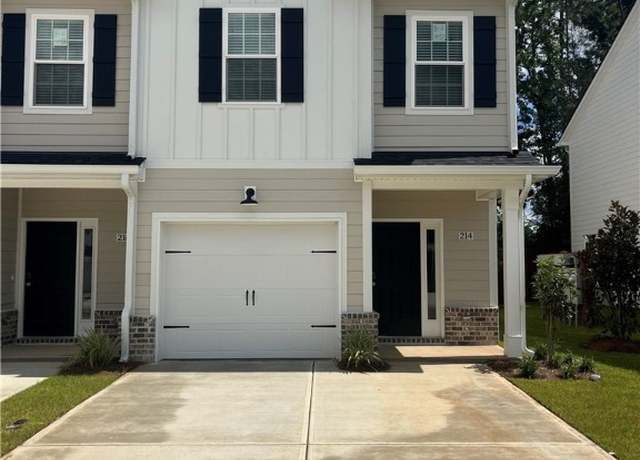 Property at 214 Lusk Ln, Pooler, GA 31322, 3 beds, 2.5 baths