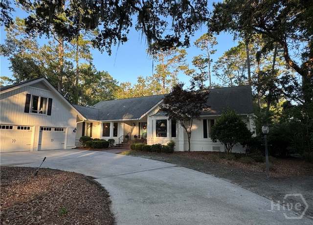 Property at 31 Sweetgum Xing, Savannah, GA 31411, 4 beds, 3.5 baths
