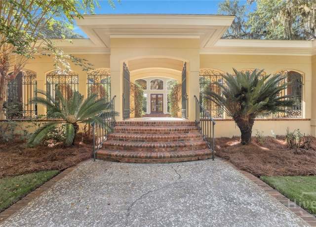 Property at 3 Elcy Ln, Savannah, GA 31411, 4 beds, 4.5 baths