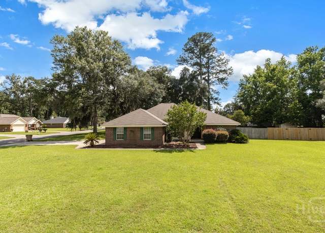 Property at 633 Greenwich Dr, Richmond Hill, GA 31324, 3 beds, 2 baths