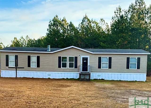 Property at 4220 Otter Hole Branch Rd, Pembroke, GA 31321, 4 beds, 2 baths