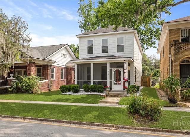 Property at 1209 E Henry St, Savannah, GA 31404, 3 beds, 2.5 baths