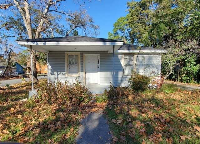 Property at 1402 E 32nd St, Savannah, GA 31404, 2 beds, 1 bath