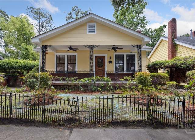 Property at 1319 E 39th St E, Savannah, GA 31404, 6 beds, 4 baths