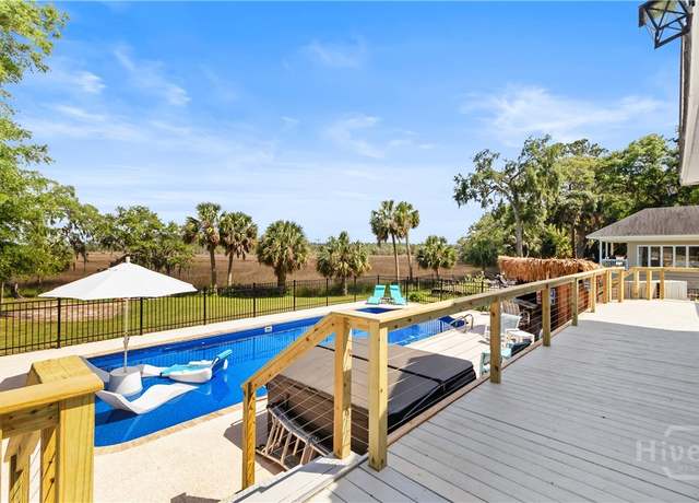Property at 245 Montauk Dr, Richmond Hill, GA 31324, 4 beds, 3.5 baths