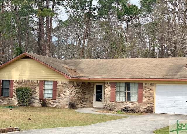 Property at 506 Elm St, Hinesville, GA 31313, 3 beds, 2 baths