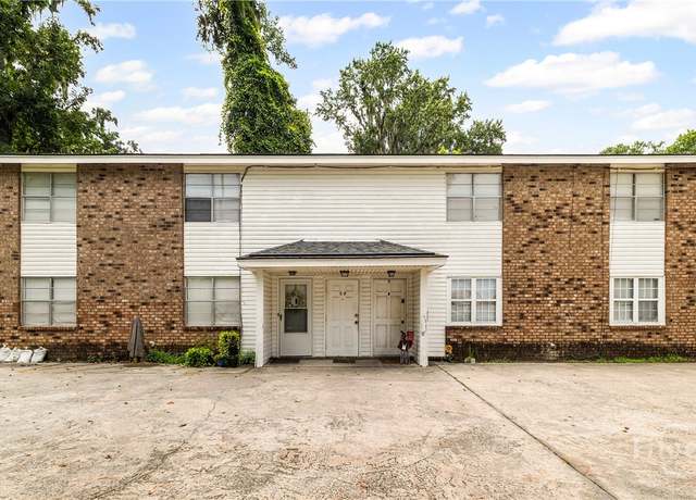 Property at 9 Hampstead Ave, Savannah, GA 31405, 10 beds, 5 baths