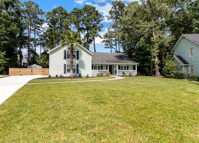 Property at 115 Coquena Cir E, Savannah, GA 31410, 4 beds, 3 baths
