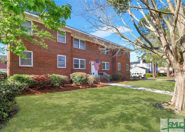 Property at 601 E 53rd St, Savannah, GA 31405, 8 beds, 4 baths